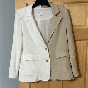 Gilli Women's Cream and Tan Blazer